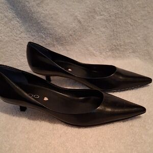 Aldo Black Pointed-Toe Kitten Heel Pumps
